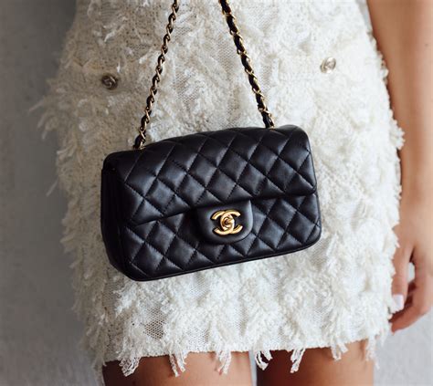 chanel 19 flap bag quilted leather medium gray|chanel 19 size comparison.